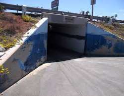 The bayside of the park offers views of San Diego The bayside of the park offers views of San Diego Bay. Three pedestrian tunnels lead from the parking lots under the highway to the bayside of the par